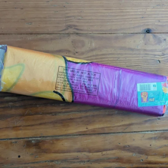 Disney Winnie the Pooh - Pooh On Pumpkin "Happy Halloween" Decorative Flag - Picture 4 of 4